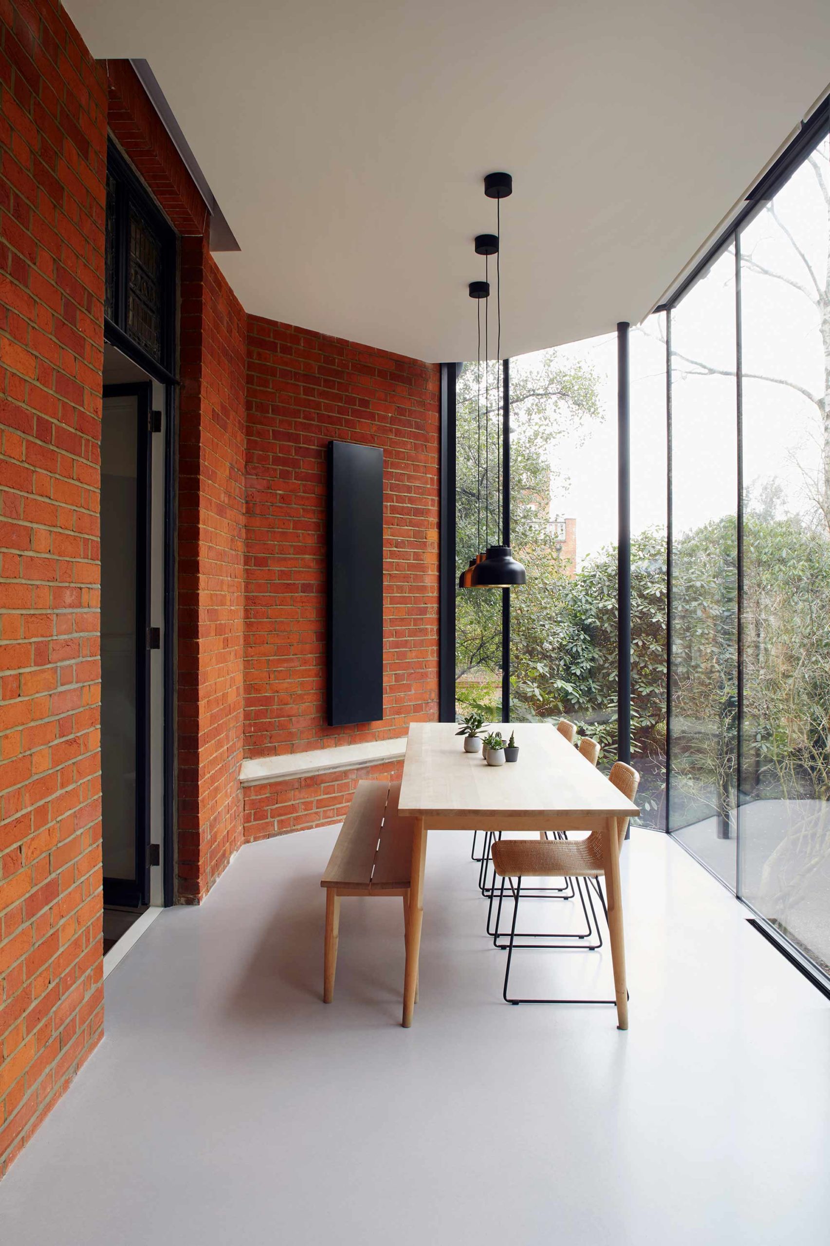 Glass Fronted Extension Dining Table And Chairs